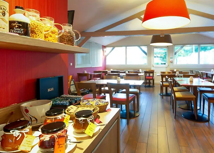 Places to Stay in Clermont-Ferrand