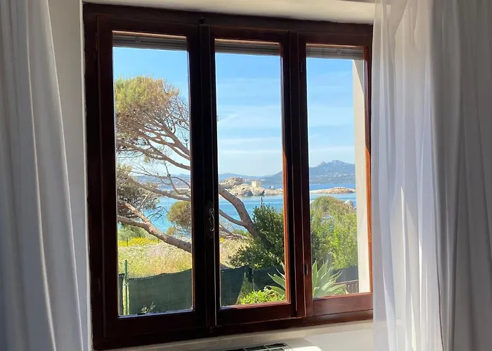 Dog Friendly Hotels in La Maddalena (Sassari)