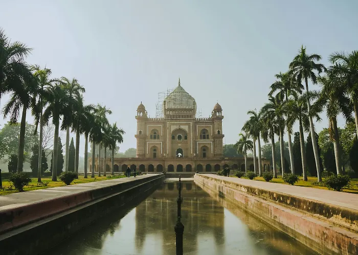 Le Meridien New Delhi 5 star