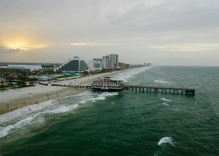 Hilton Daytona Beach Resort (Adults Only)
