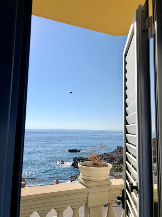 Camera Tripla con Vista Mare