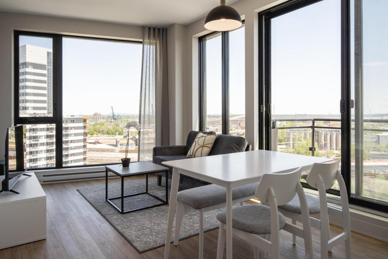 Apartment Balcony,1006266046:JPEG
