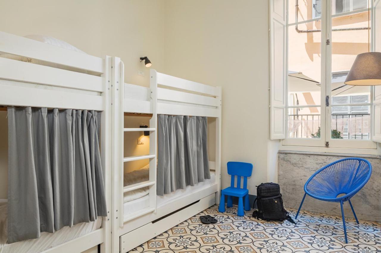 Posto Letto in Dormitorio per 4 Persone