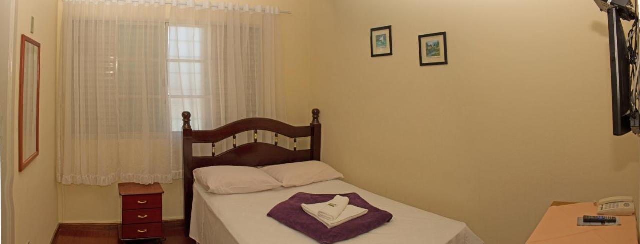 Quarto Duplo