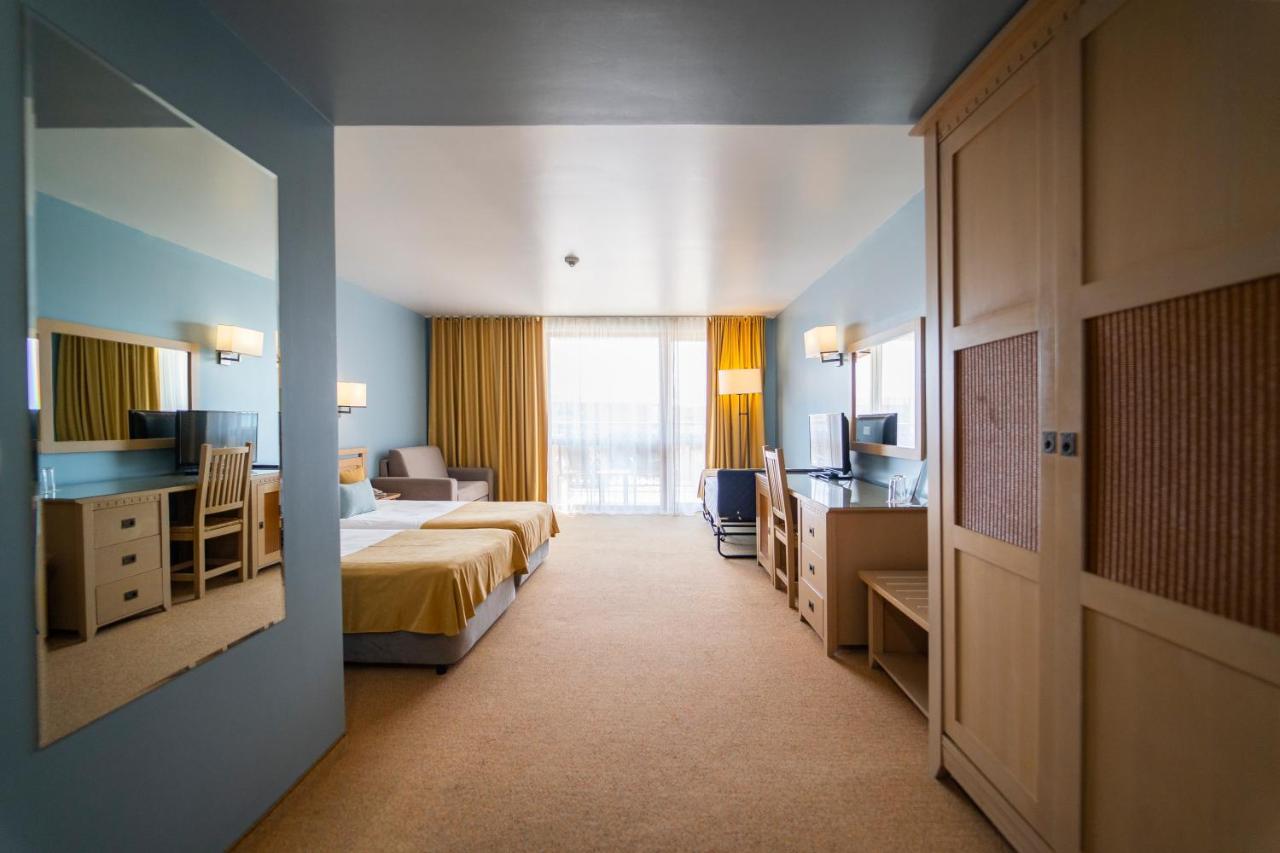 Superior Doppelzimmer (2 Erwachsene + 2 Kinder) - kostenloser Parkplatz und Zugang zum Strand