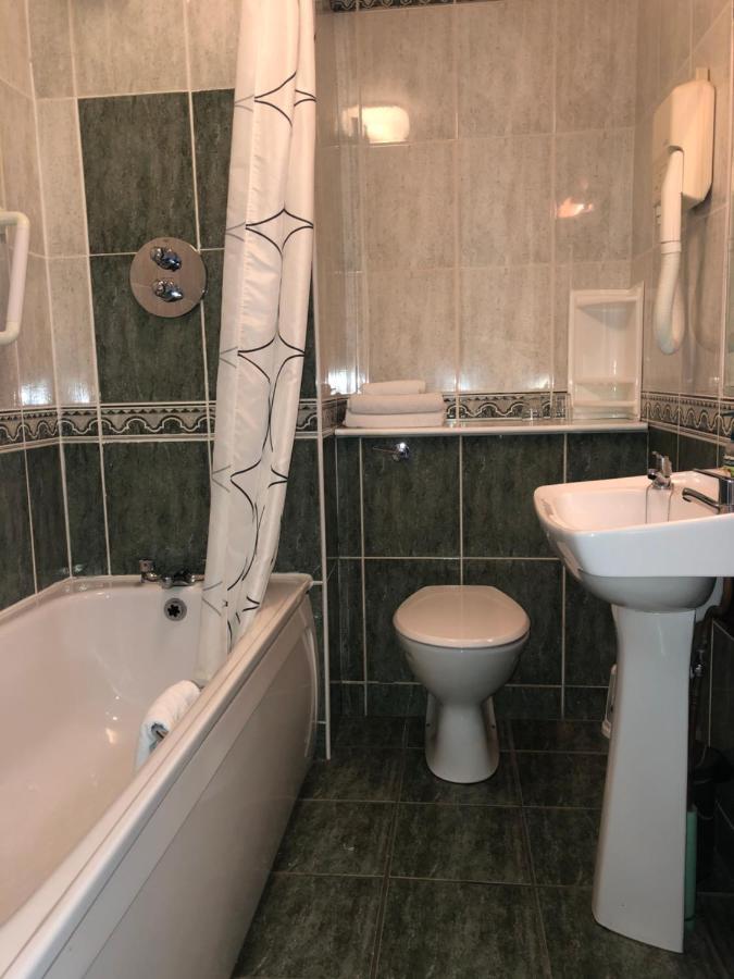 Large Double Room,1020355600:JPEG