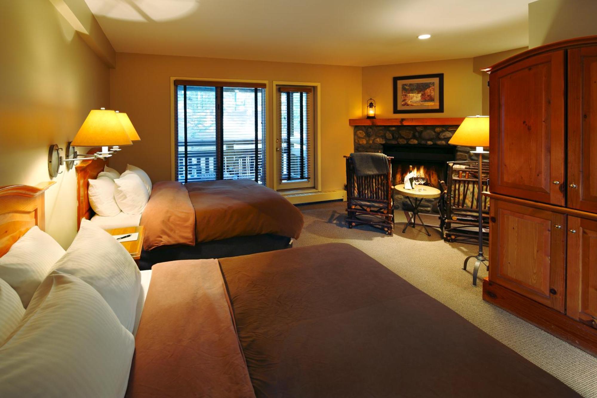 Chambre avec 2 Grands Lits Queen-Size