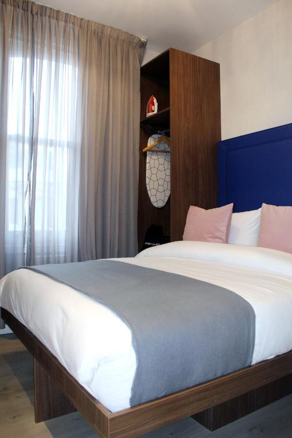 Small Double Room,1256835871:JPEG