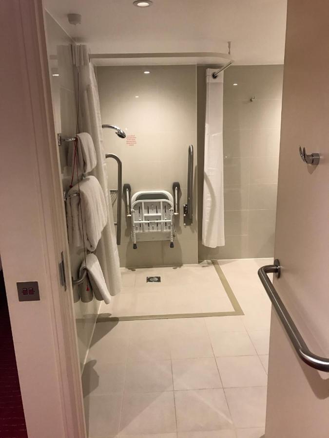 Habitación Doble Estándar con cama grande - adaptada para personas de movilidad reducida