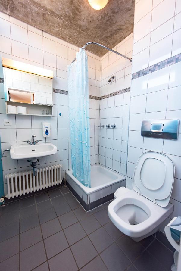 Quarto Twin com Casa de Banho Privativa