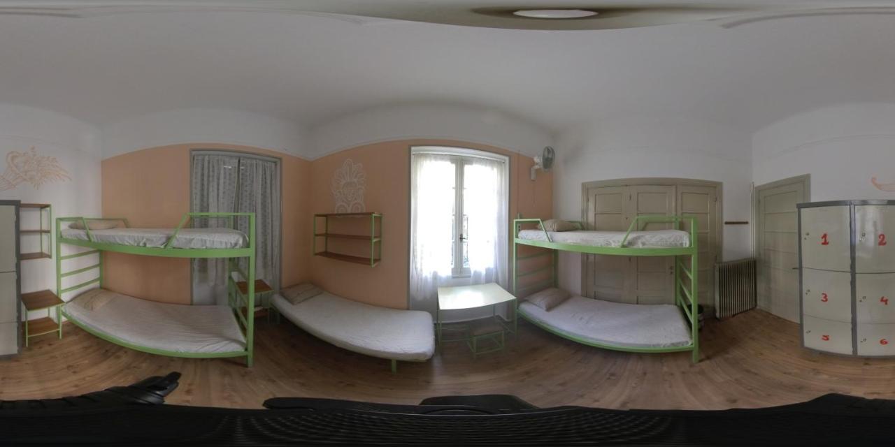 Bed in 5-Bed Mixed Dormitory Room
