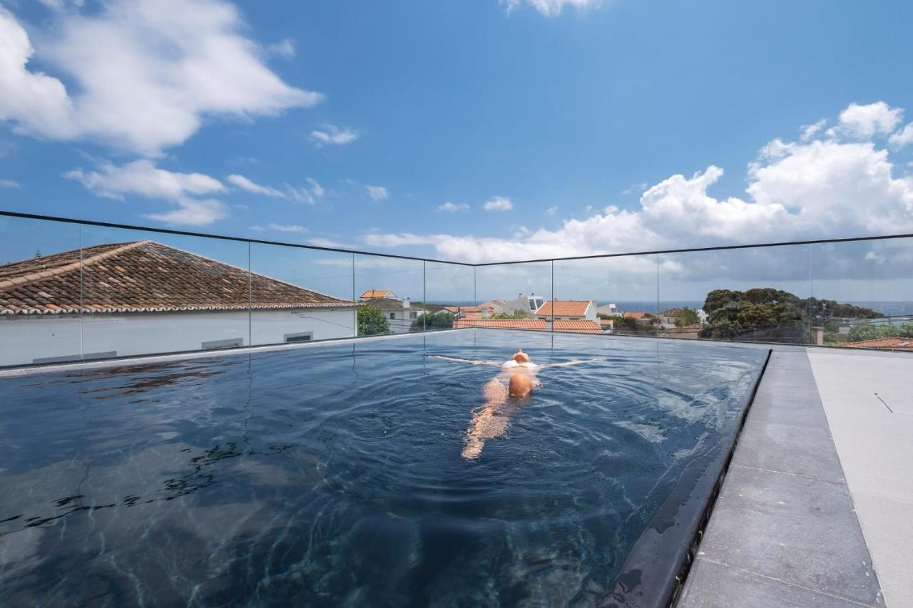 Apartamento com Varanda
