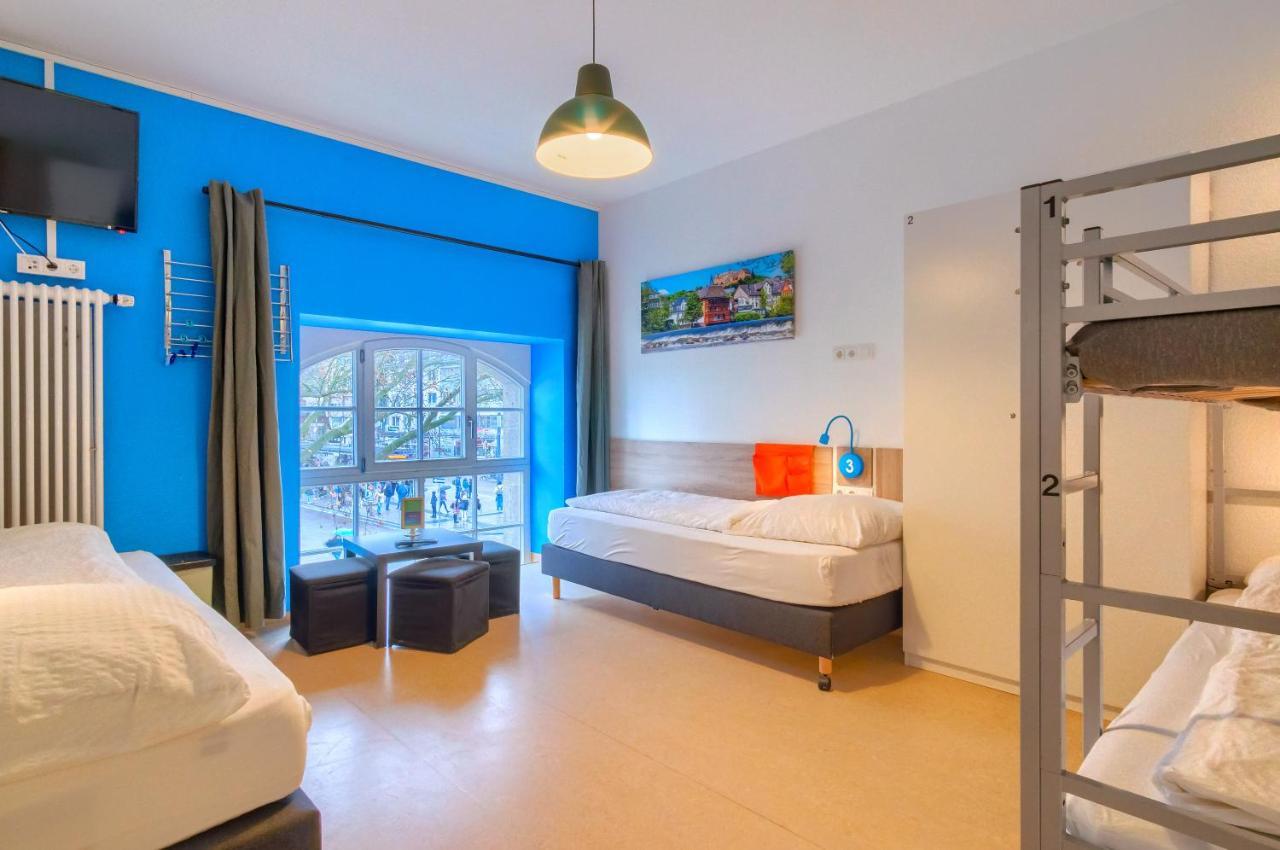 Privates Vierbettzimmer mit Gemeinschaftsbad