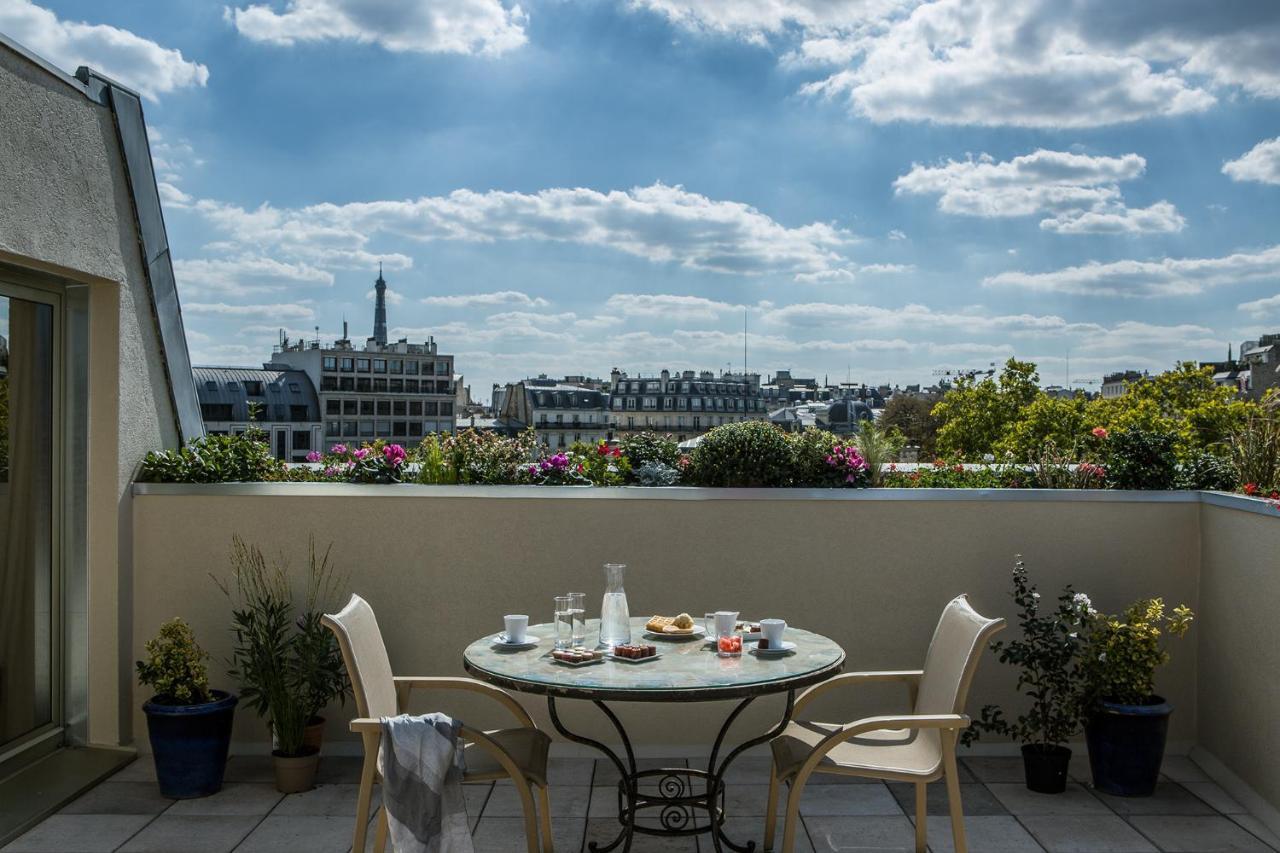 Suite Junior avec Terrasse - Vue sur Tour Eiffel