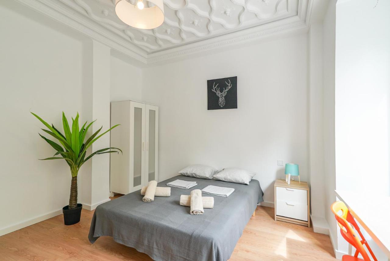 Tweepersoonskamer met Gedeelde Badkamer