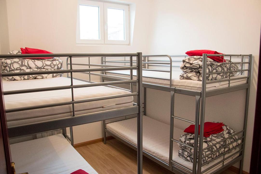 Lit dans Dortoir pour Hommes