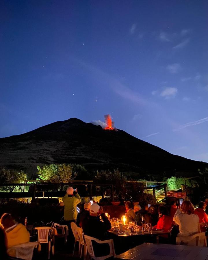 Chambre Triple avec Vue sur le Volcan