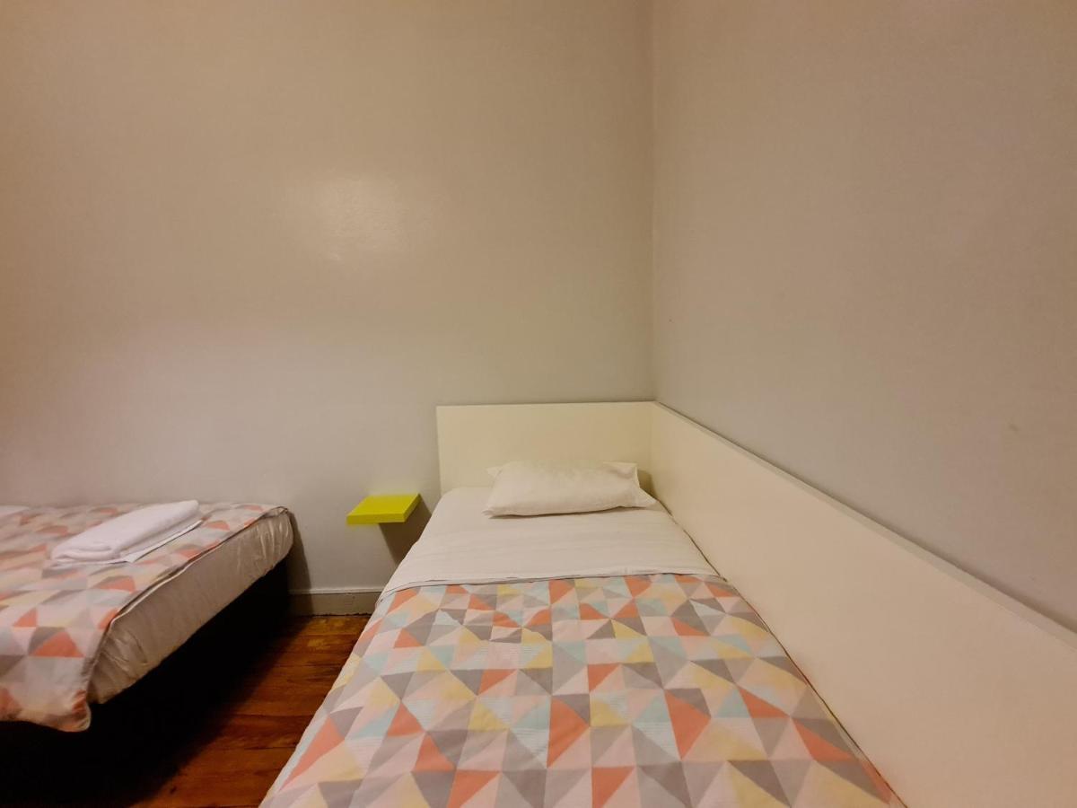 Single Bed Mixed Dormitory Room,1066704232:JPEG