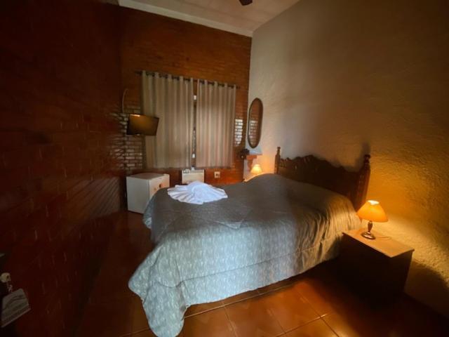 Quarto com Cama Queen-size