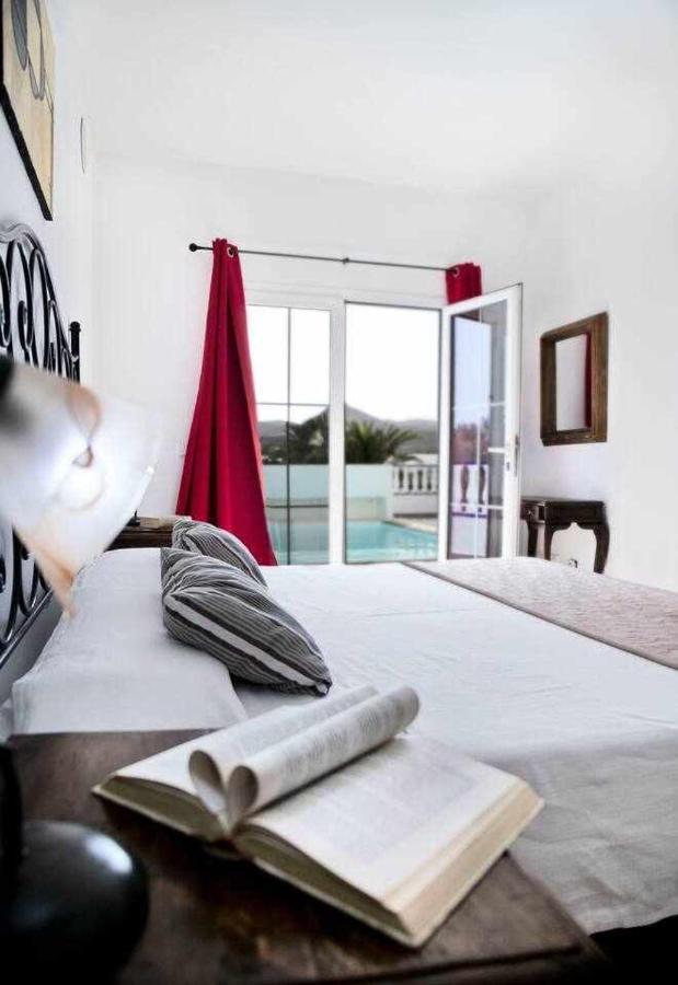 Three-Bedroom Villa,1068675682:JPEG