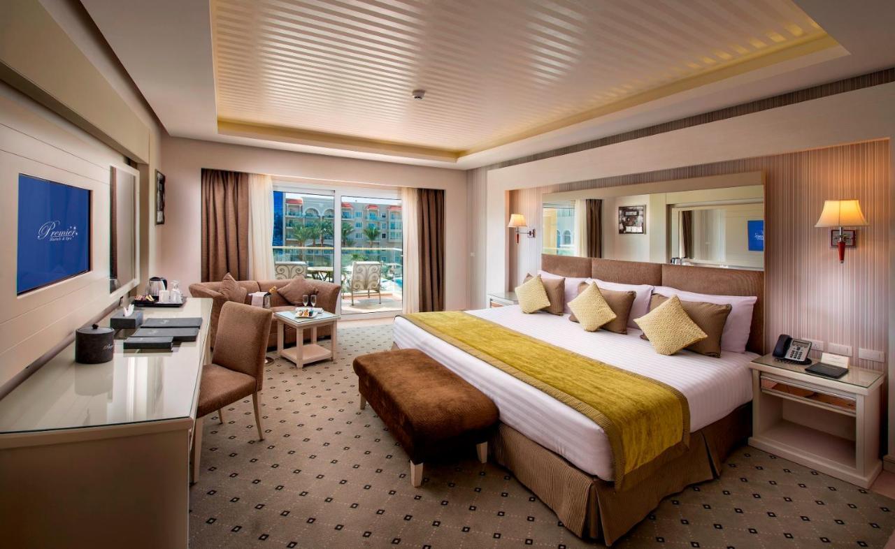 Suite Junior Deluxe Lune de Miel avec Jacuzzi - Vue sur Mer et Piscine - Forfait VIP