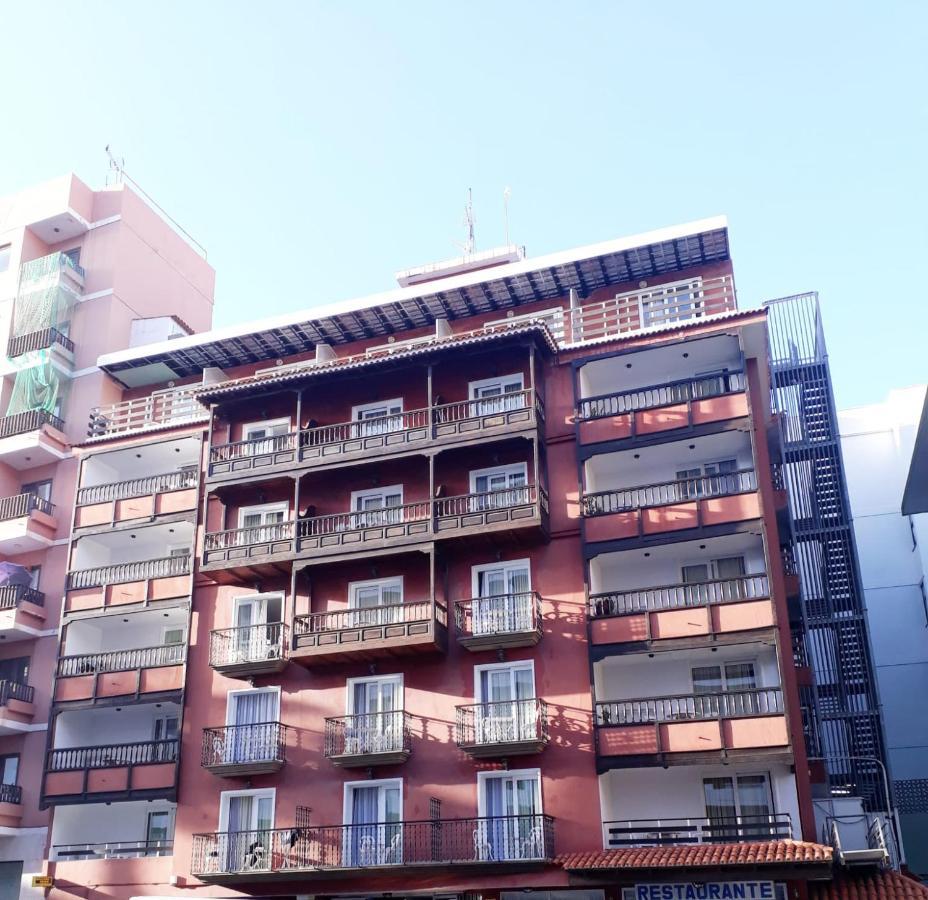 Estudio con balcón