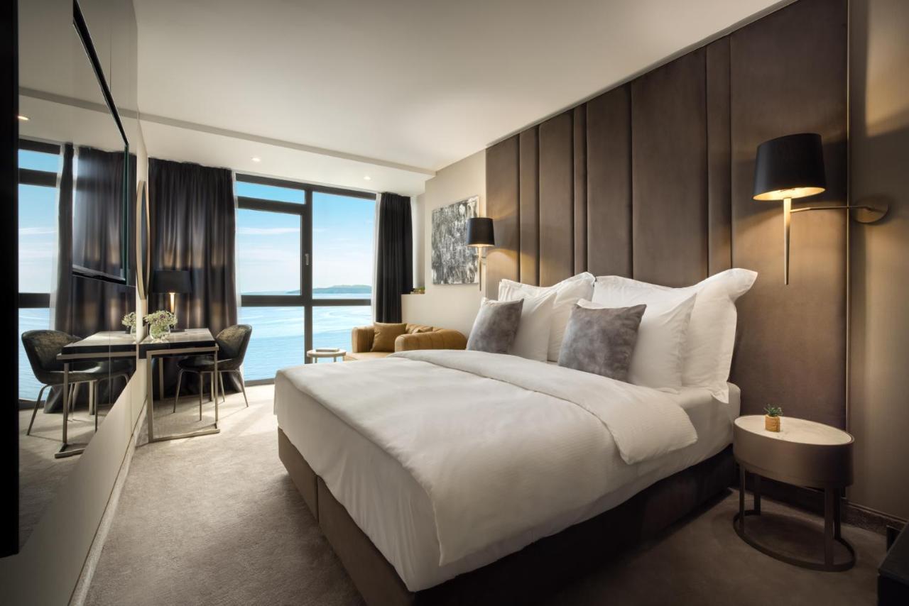 Speciale Aanbieding - Premium Tweepersoonskamer met 1 of 2 Bedden en Uitzicht op Zee - Pure Hedonisme
