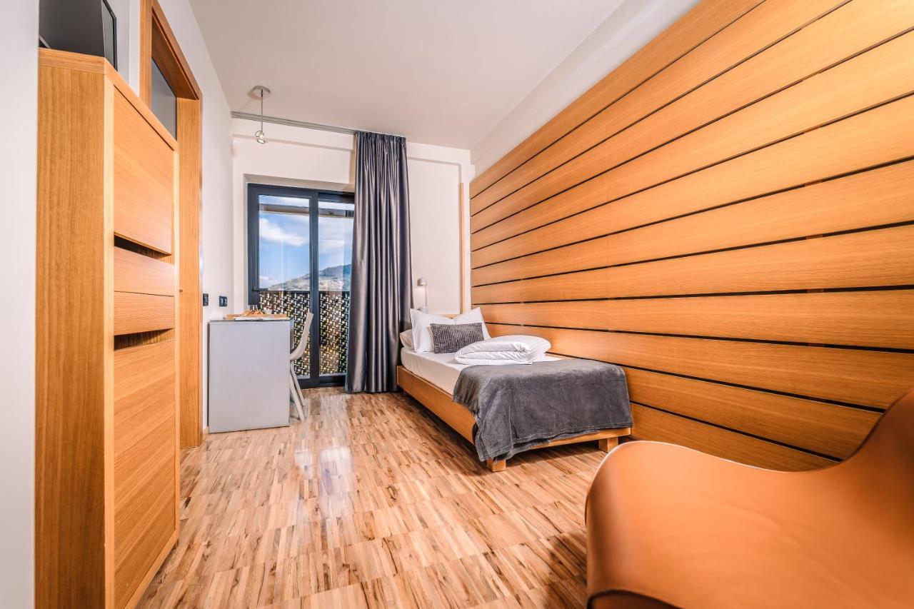 Single Room,1081016686:JPEG