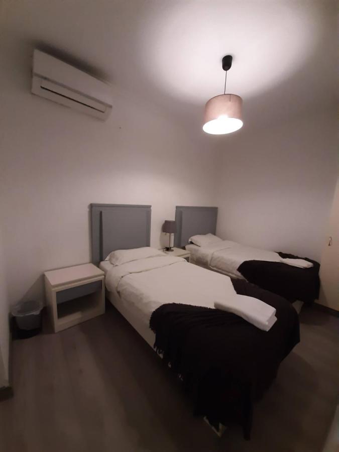Room without Window 2 beds,1090751433:JPEG