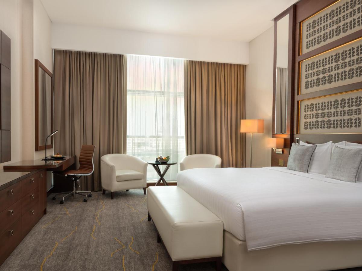 Grand Zimmer mit Kingsize-Bett