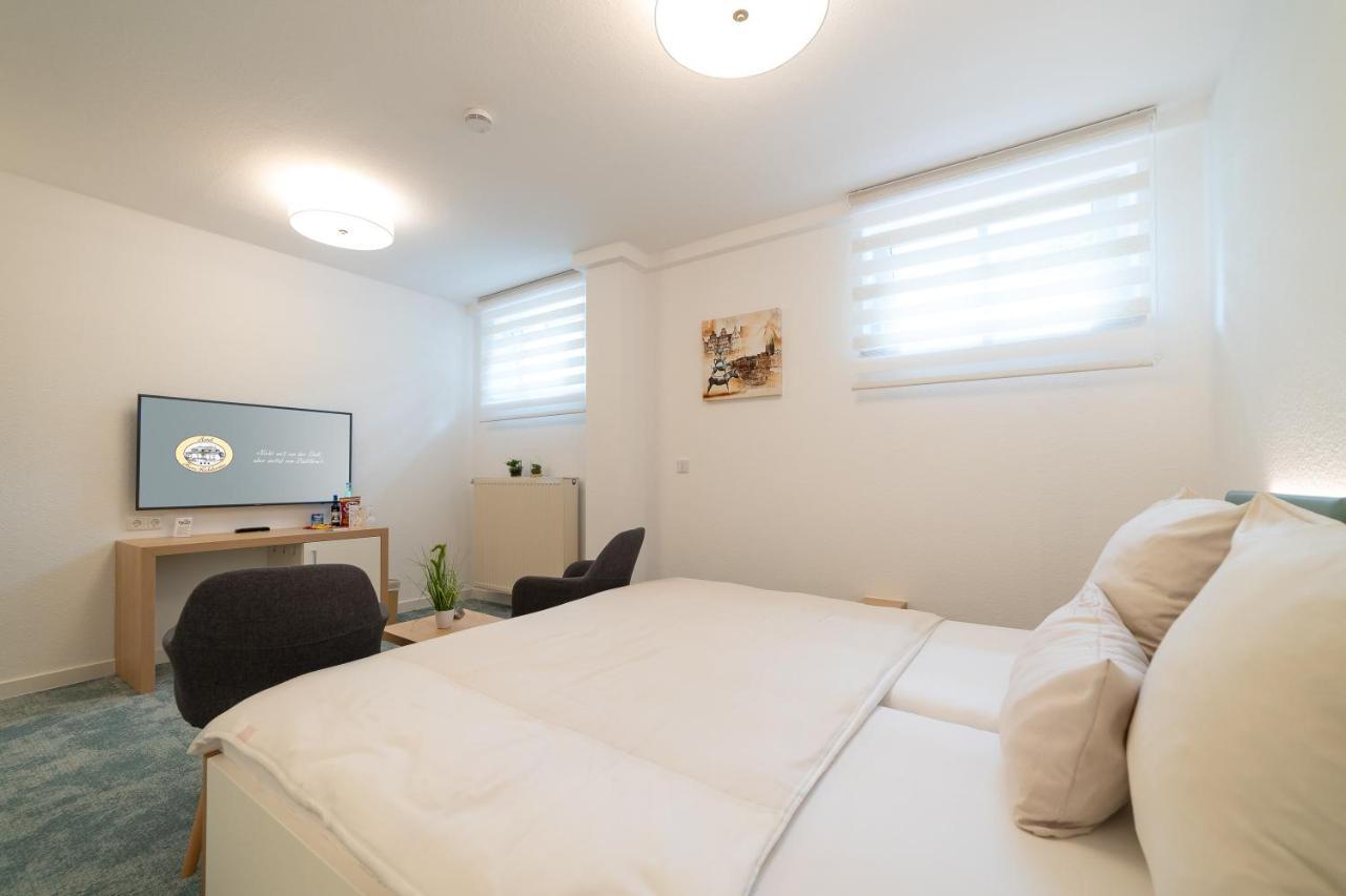 Doppelzimmer Economy im Souterrain,1075798324:JPEG