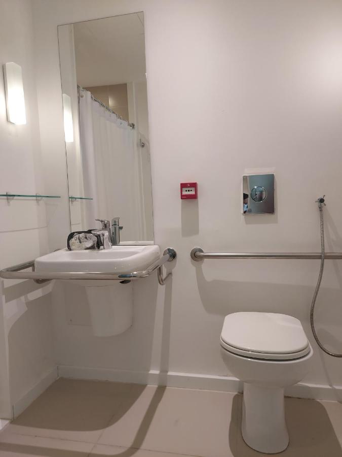 Quarto Queen com Acesso a Pessoas com Mobilidade Condicionada