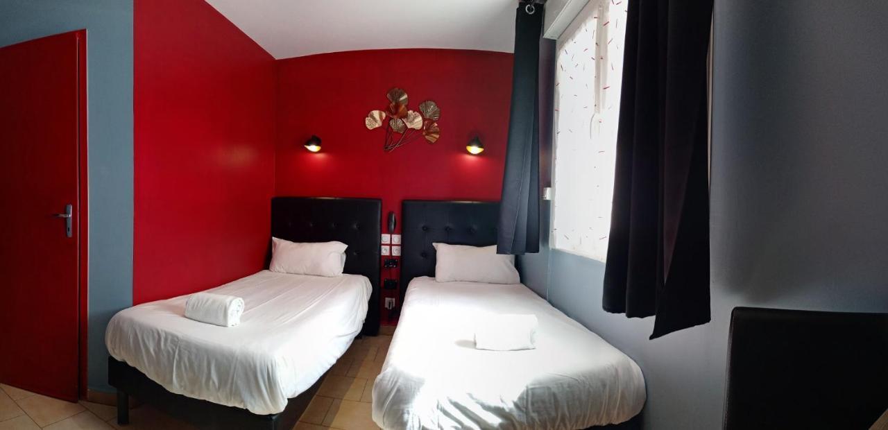 Zweibettzimmer mit Klimaanlage