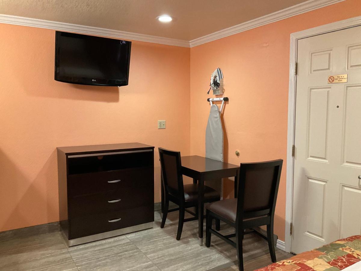 Chambre Double - Accessible aux Personnes à Mobilité Réduite
