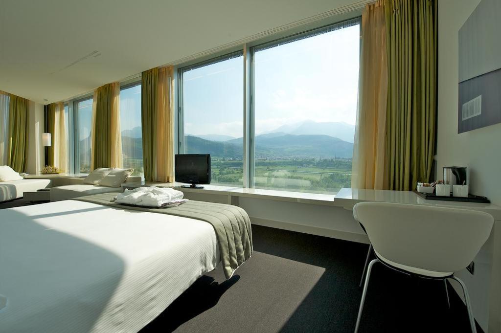 Superior Zimmer mit Kingsize-Bett und Aussicht