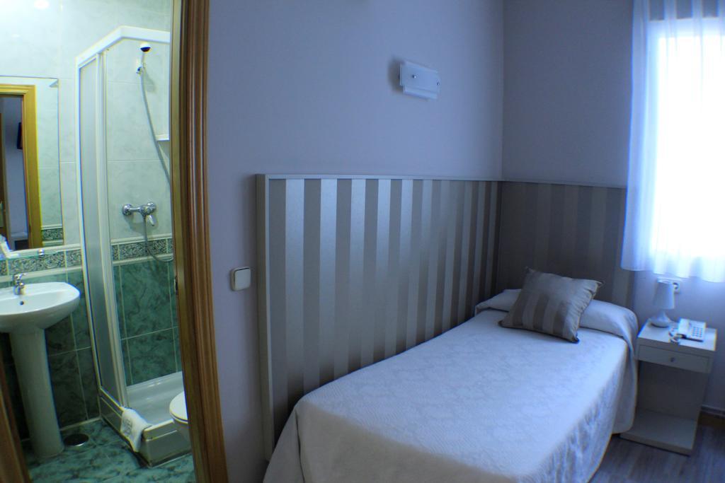 Single Room,1207312024:JPEG