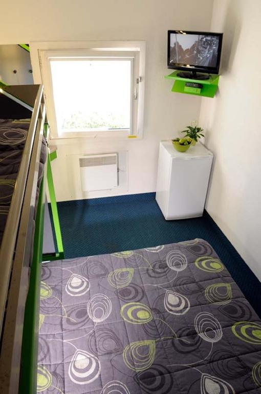 Chambre Triple avec Salle de Bains Commune