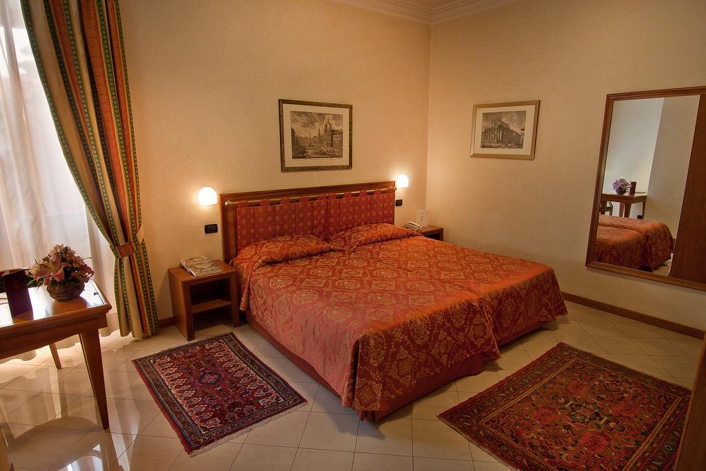 Superior Double or Twin Room,1209654805:JPEG