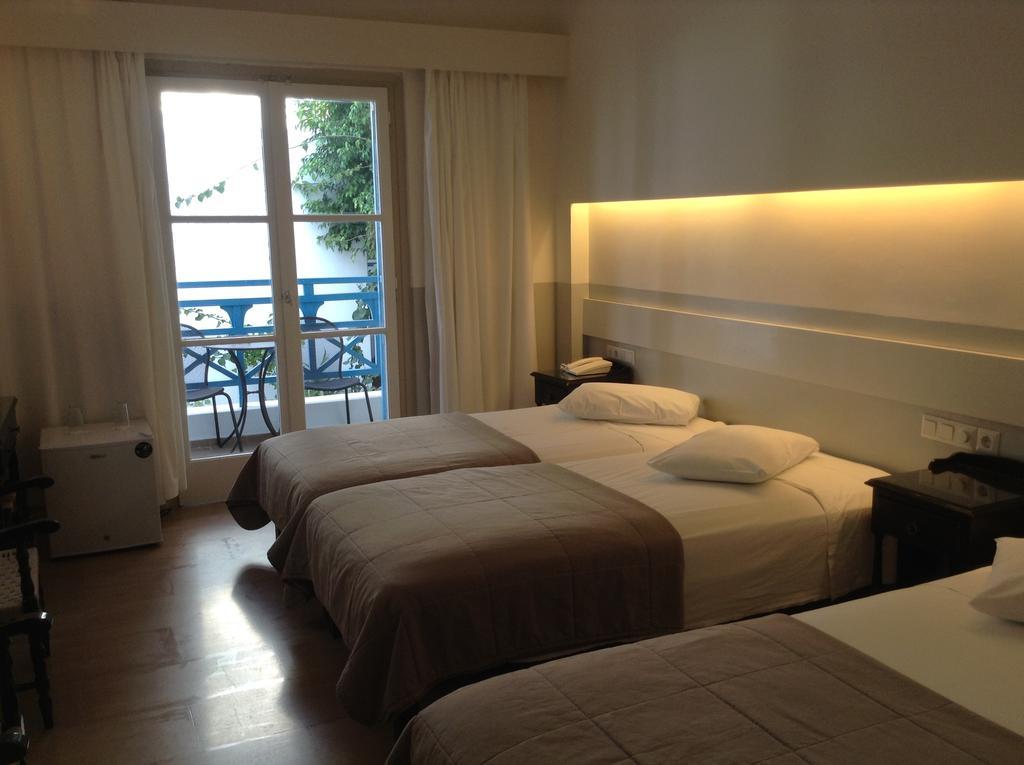 Chambre Triple - Vue sur Cour