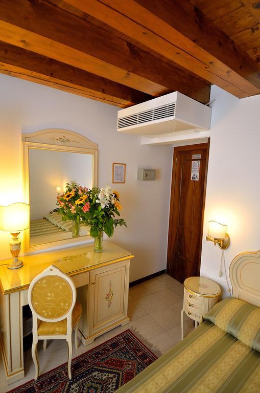 Quarto Duplo