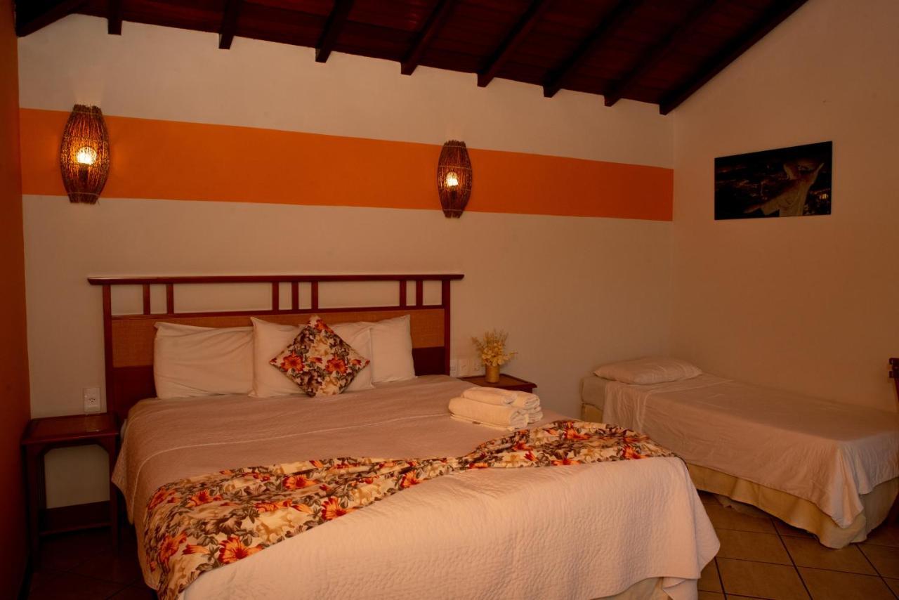Quarto Triplo com Varanda