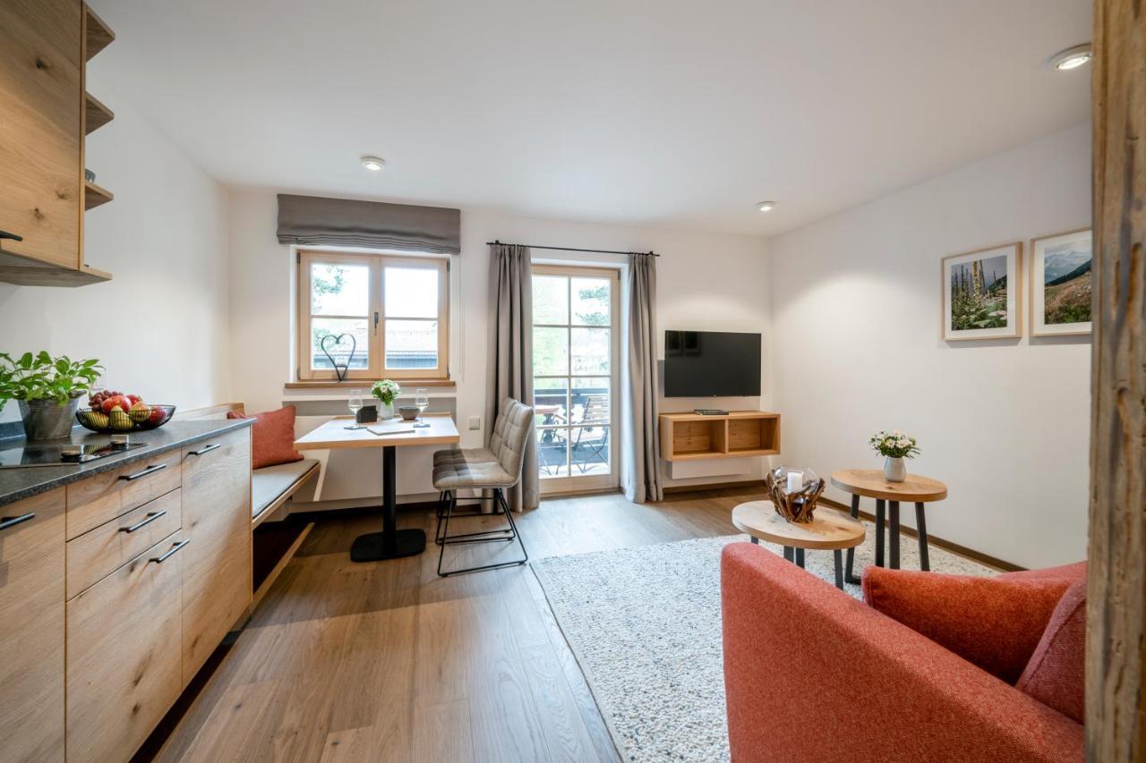 Apartment mit Balkon