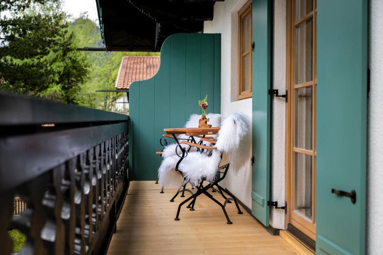 Apartment mit Balkon