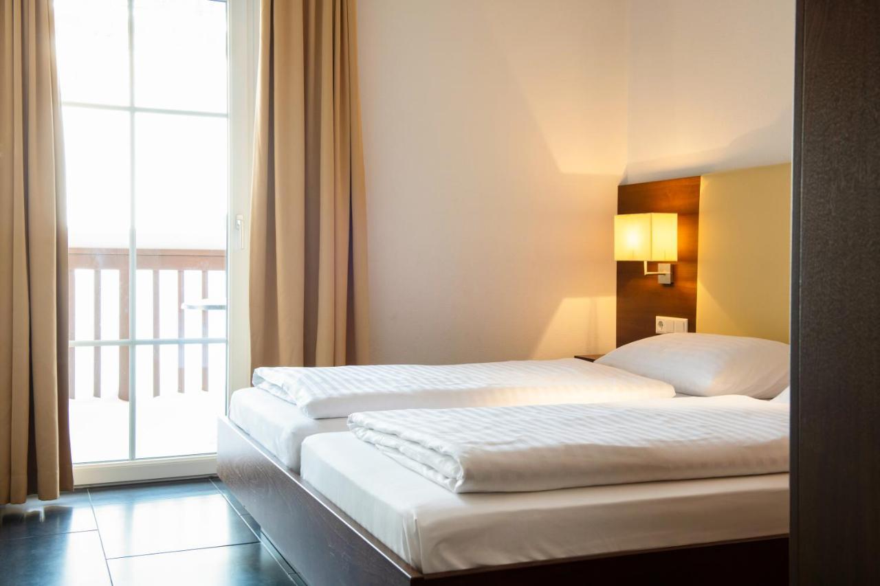 Superior Four Room Apartment,1246230094:JPEG