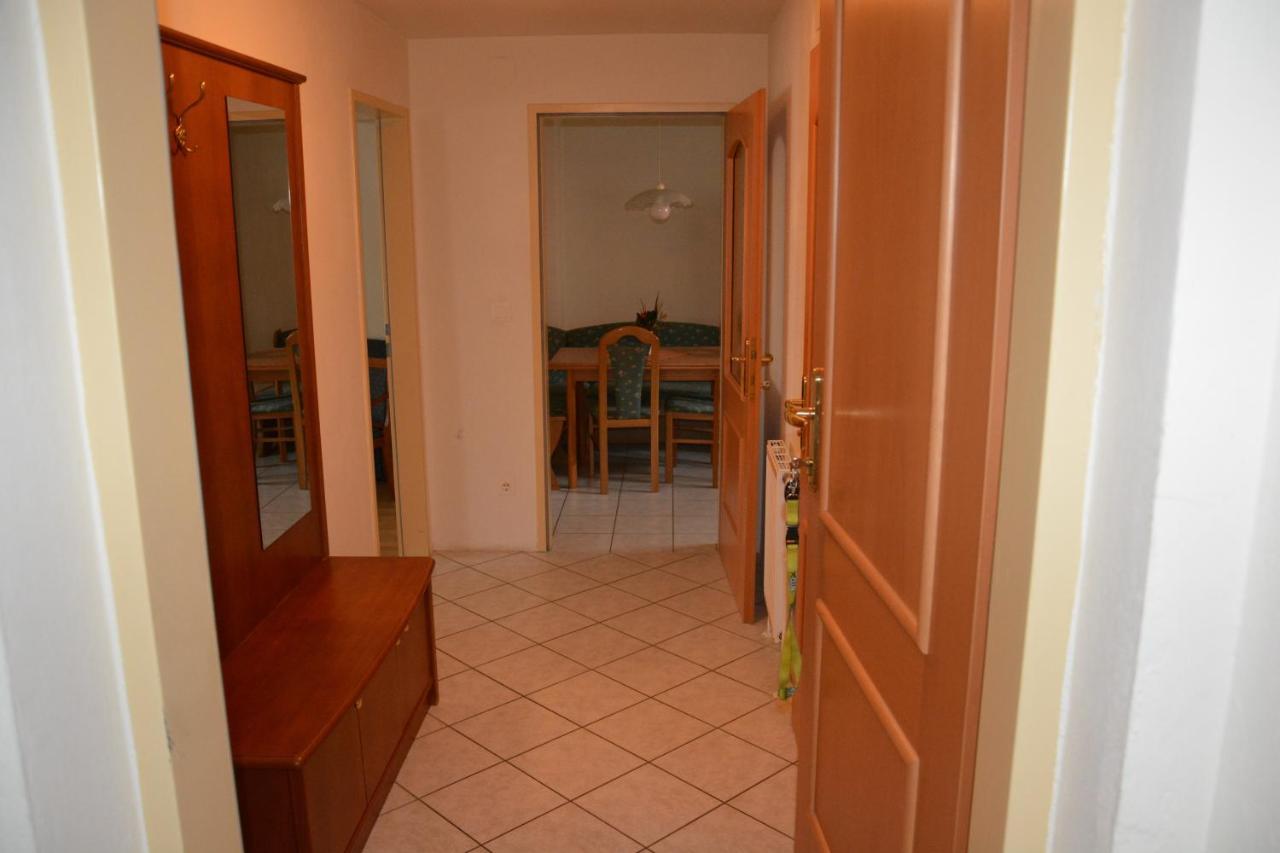 Dreibettzimmer mit Badewanne