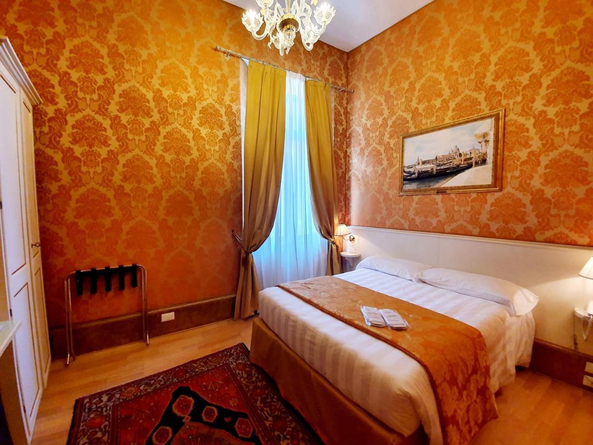 Chambre Double - Vue sur Canal