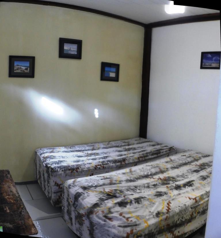 Quarto Econômico com Cama de Casal ou 2 de Solteiro