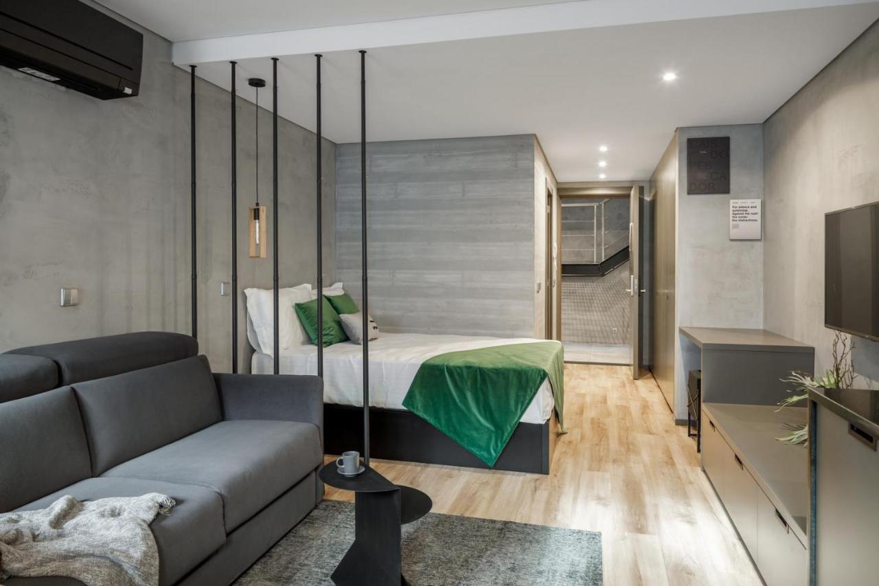 Estudio con sofá cama