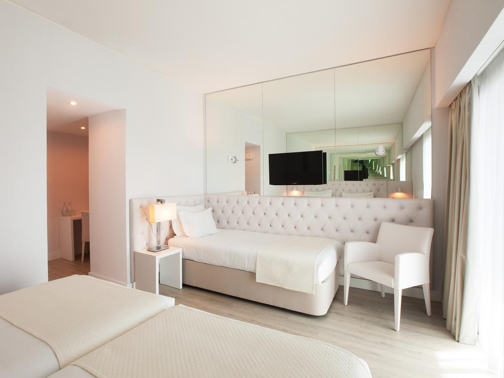 Standard Triple Room,1433206345:JPEG