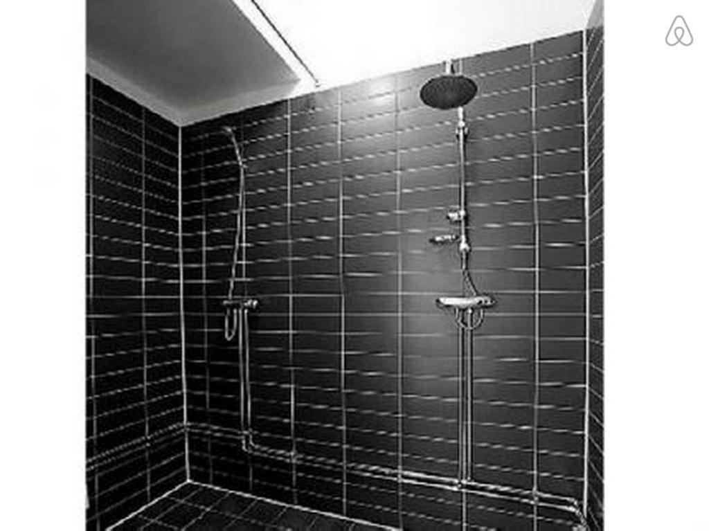 Eenpersoonskamer met Gedeelde Badkamer